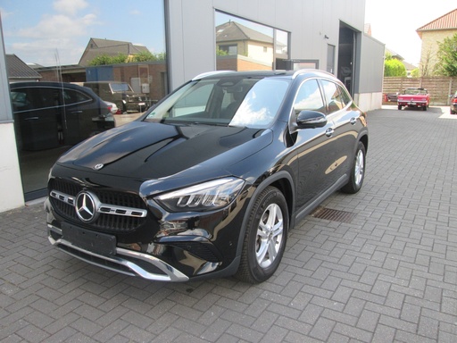 GLA 200 DISTRONIC, 360 CAMERA